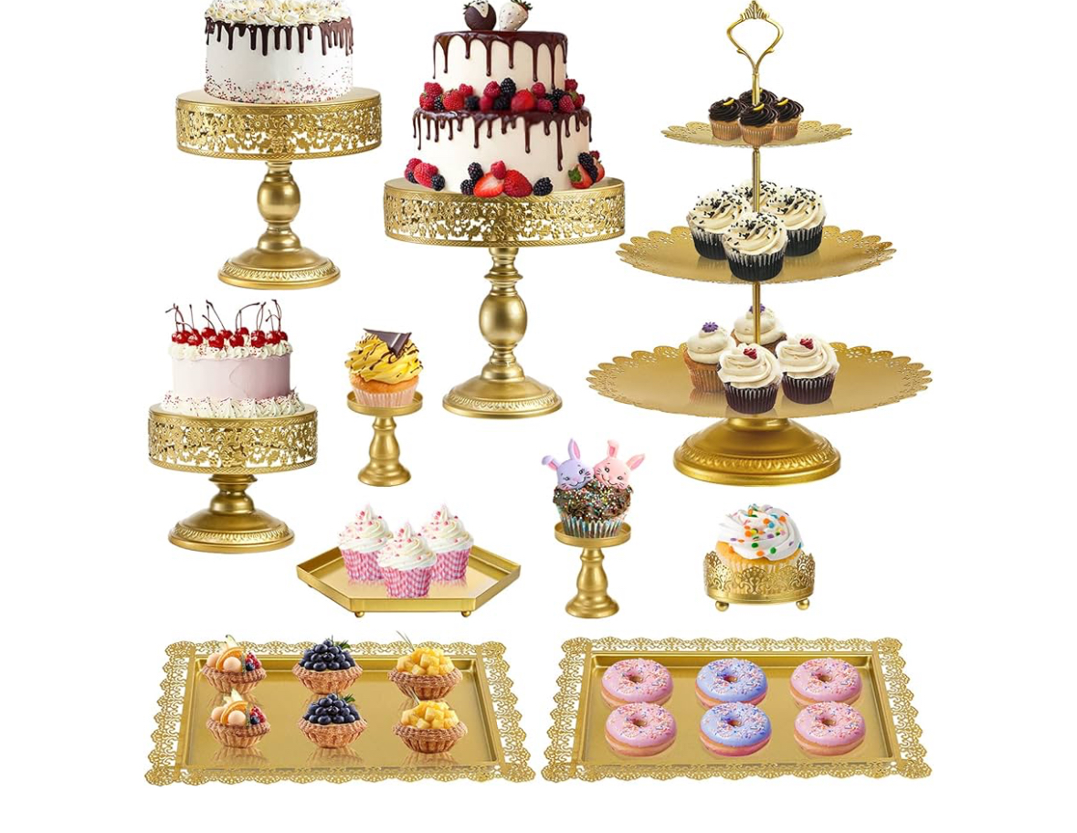 Golden Cake stands
